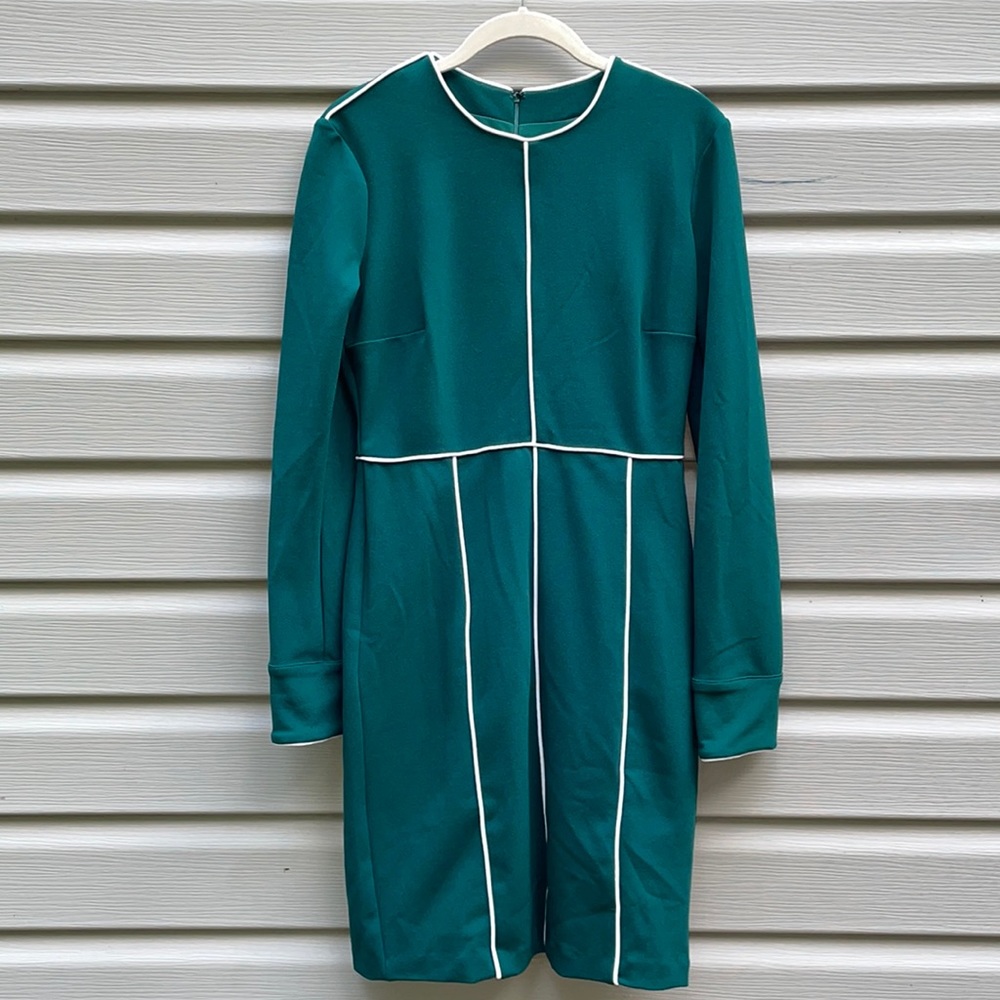 Neiman Marcus Contrast Trim Shift Dress